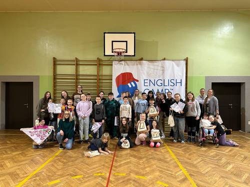 Aktywności podczas półkolonii Winter English Camp w Pruszczu Gdańskim.