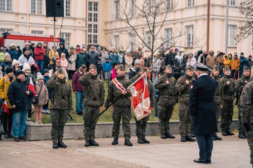 Żołnierze na Placu Jana Pawła II.