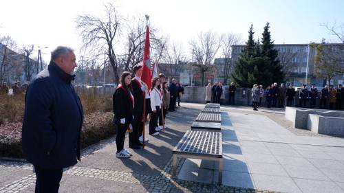 Zebrani goście na Placu Jana Pawła II.