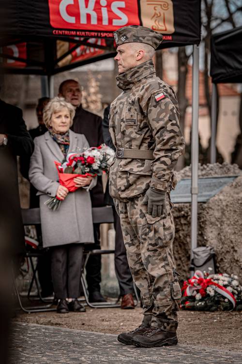 Zbliżenie na żołnierza.