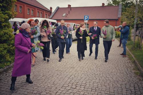 Uczestnicy podczas parady Dnia równości.
