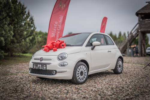 Nagroda główna w Loterii PIT 2025 - samochód Fiat 500