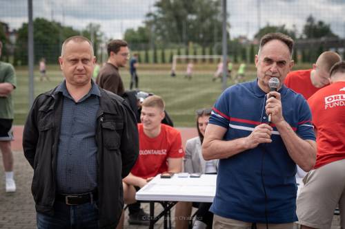 Przedstawiciele organizatorów witają zebranych.