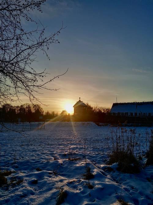 Park Kulturowy Faktoria zimą.