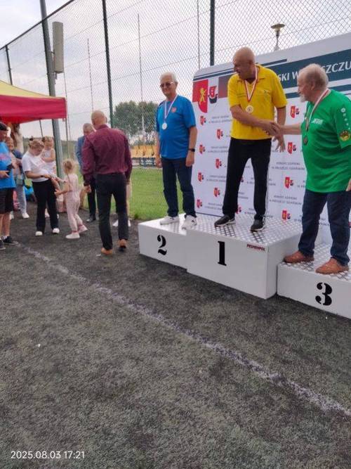 Seniorzy na podium.