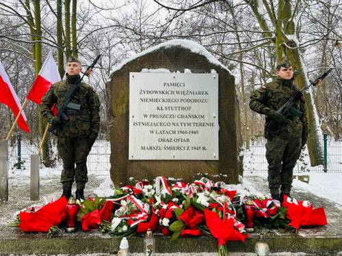 Pomnik pamięci więźniarek niemieckiego podobozu