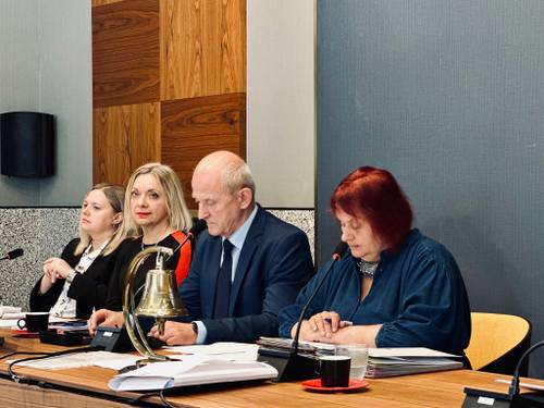Przewodnicząca Rady z Sekretarz Miasta, radcą prawnym