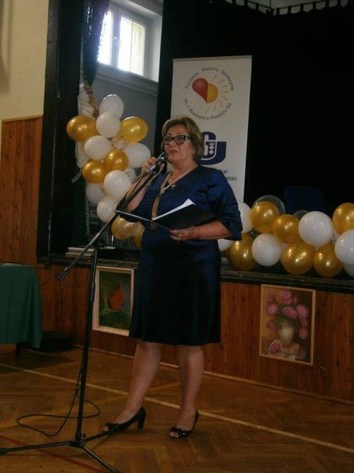 Na zdjęciu uroczystość zakończenia roku Uniwersytetu III Wieku