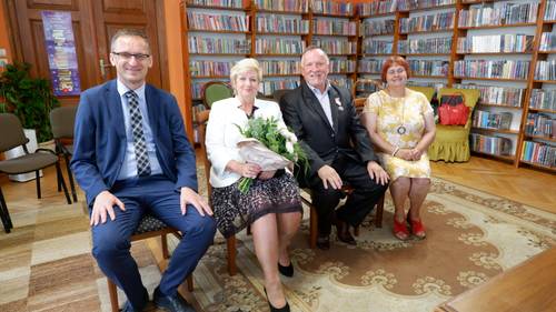 Zdjęcie przedstawiające małżeństwo państwa Malissa na jubileuszu 50 lat pożycia małżeńskiego
