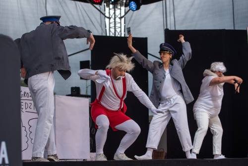 Zdjęcie przedstawia sztukę Przygody Koziołka Matołka w drugi weekend Faktorii Kultury