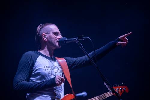 Zdjęcie przedstawia koncert zespołu Riverside w dziewiąty weekend faktorii Kultury