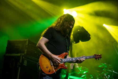 Zdjęcie przedstawia koncert zespołu Riverside w dziewiąty weekend faktorii Kultury