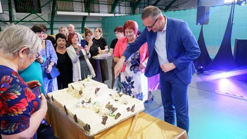 Zdjęcie przedstawia aktywności podczas Balu Seniora