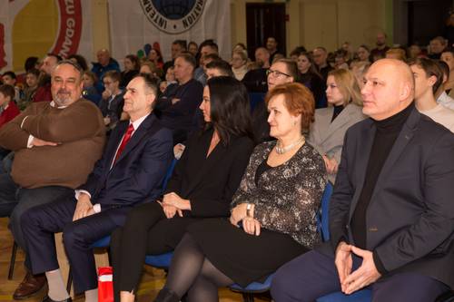 Zdjęcie przedstawia uroczystość z okazji 15-lecia klubu Taekwon-do AN-DO z Pruszcza Gdańskiego