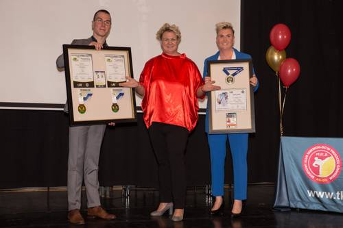Zdjęcie przedstawia uroczystość z okazji 15-lecia klubu Taekwon-do AN-DO z Pruszcza Gdańskiego